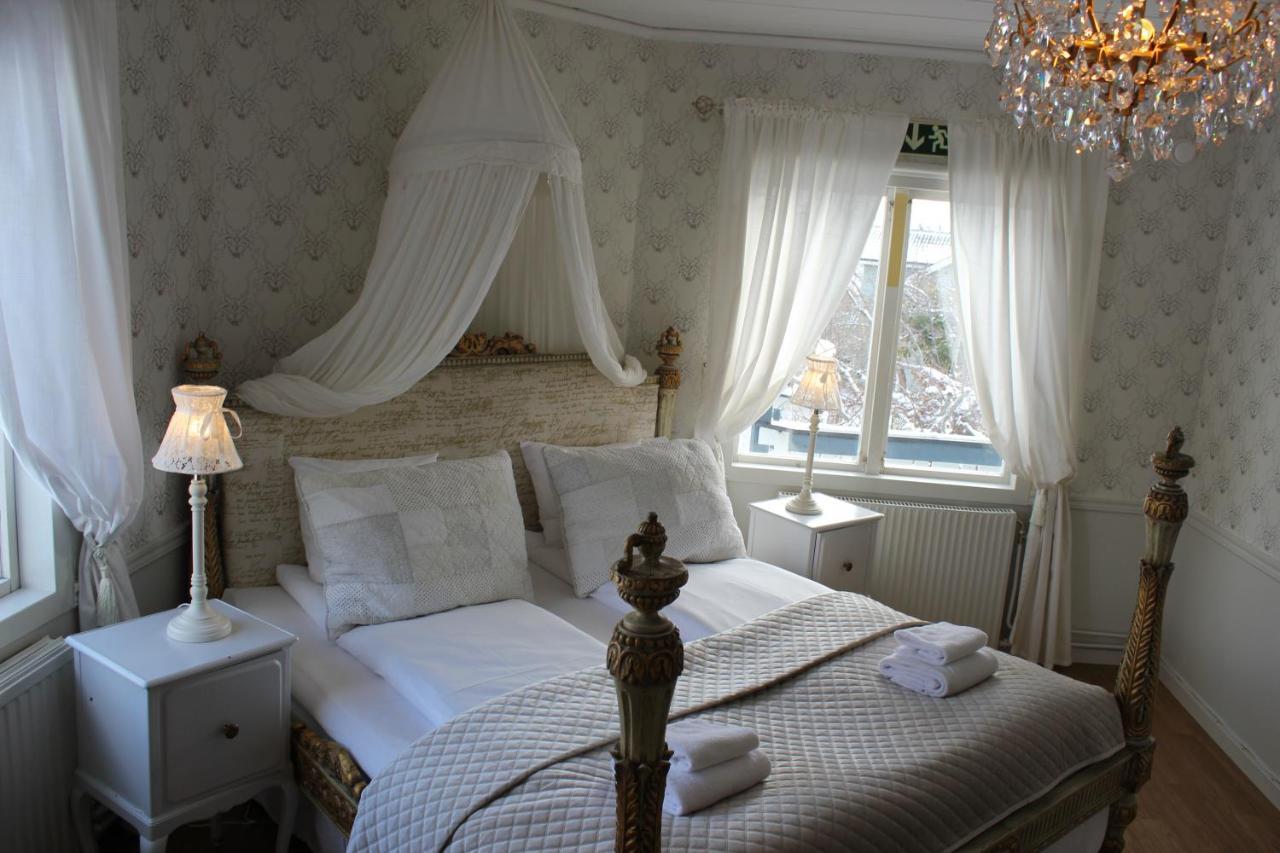 Hotel Pensionat Granparken Norrtalje Ngoại thất bức ảnh
