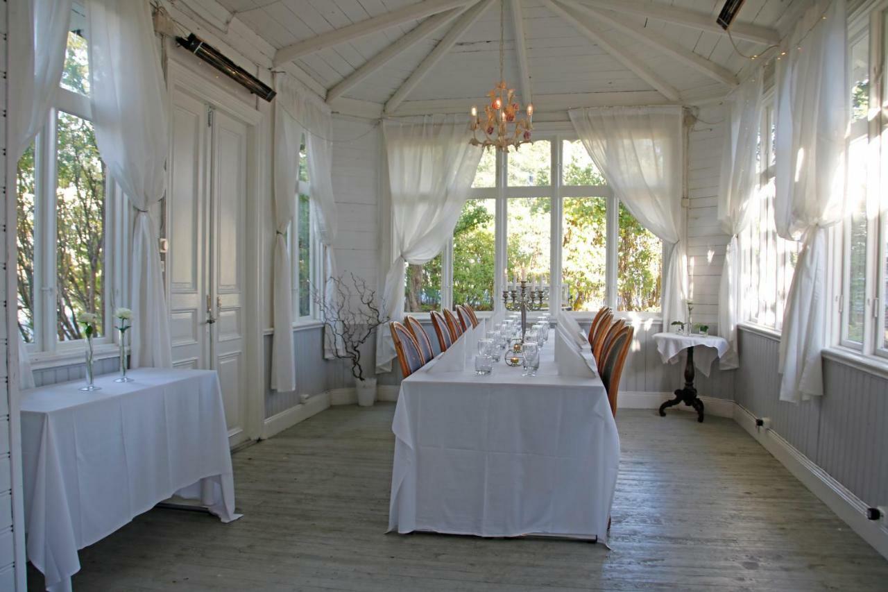 Hotel Pensionat Granparken Norrtalje Ngoại thất bức ảnh